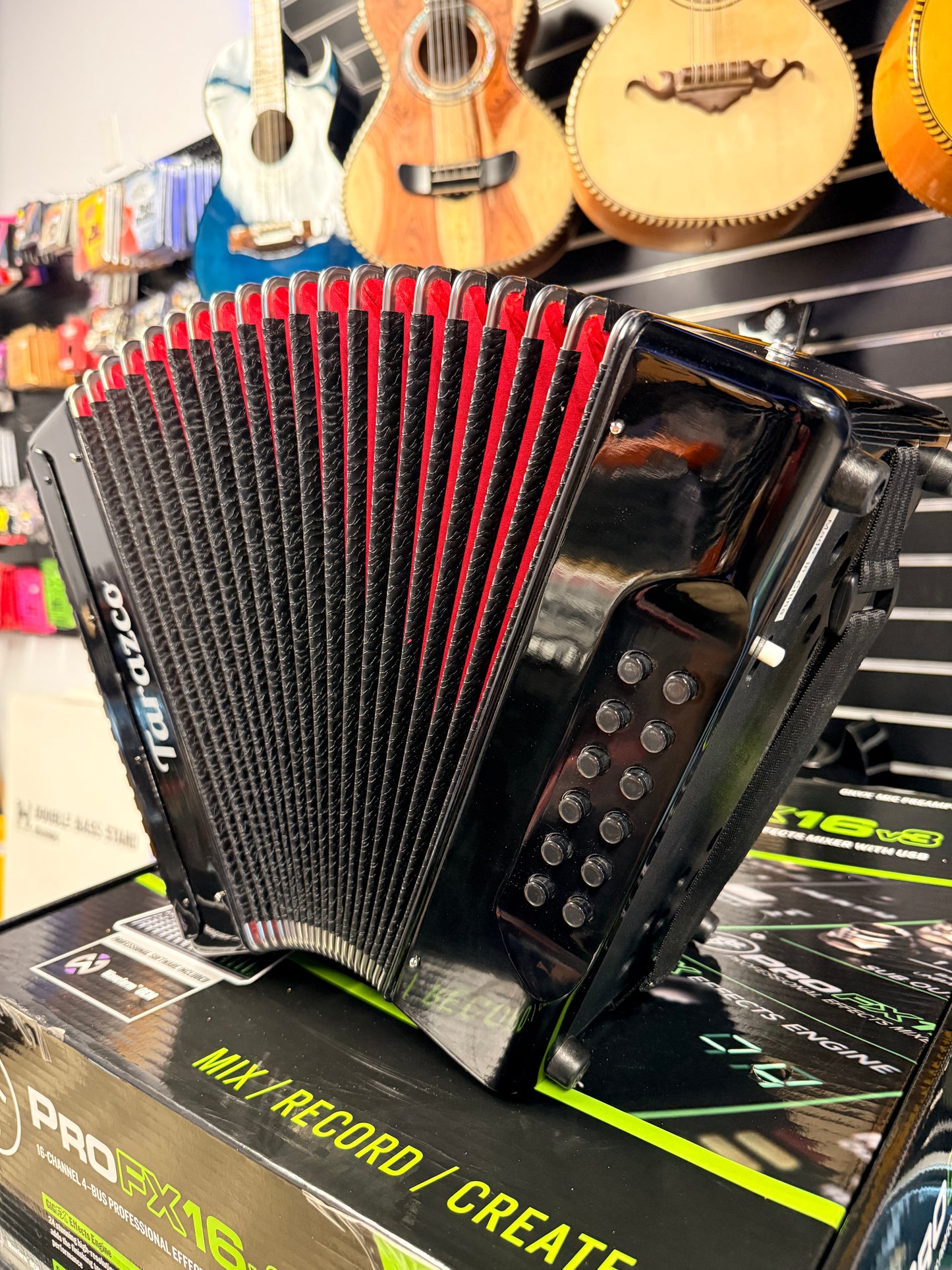 Tarazco Accordeon GCF