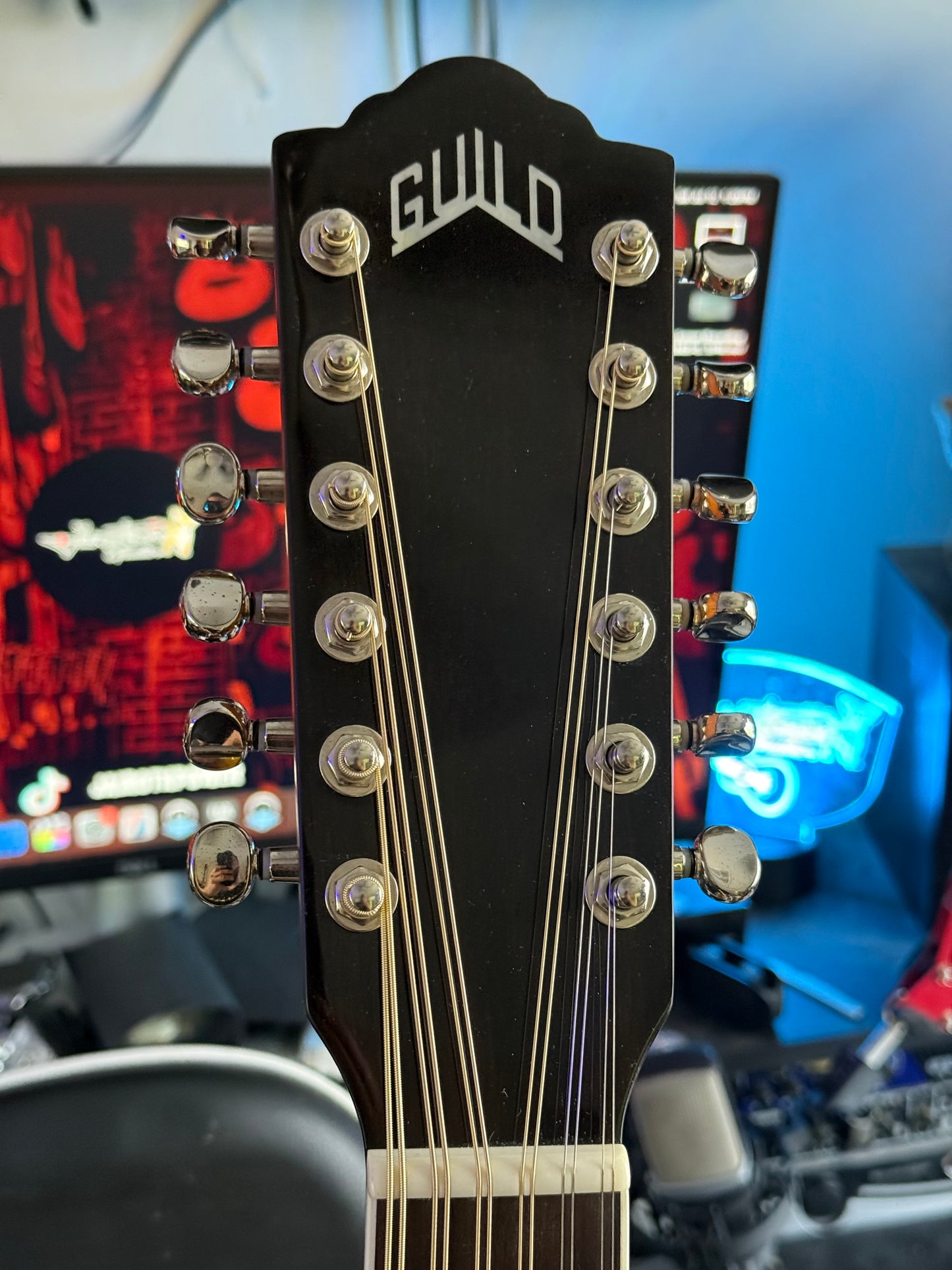 Used Guild F2512ce Delux