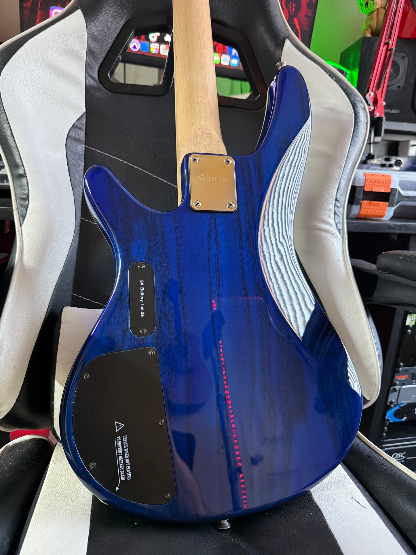 Ibanez SRX650