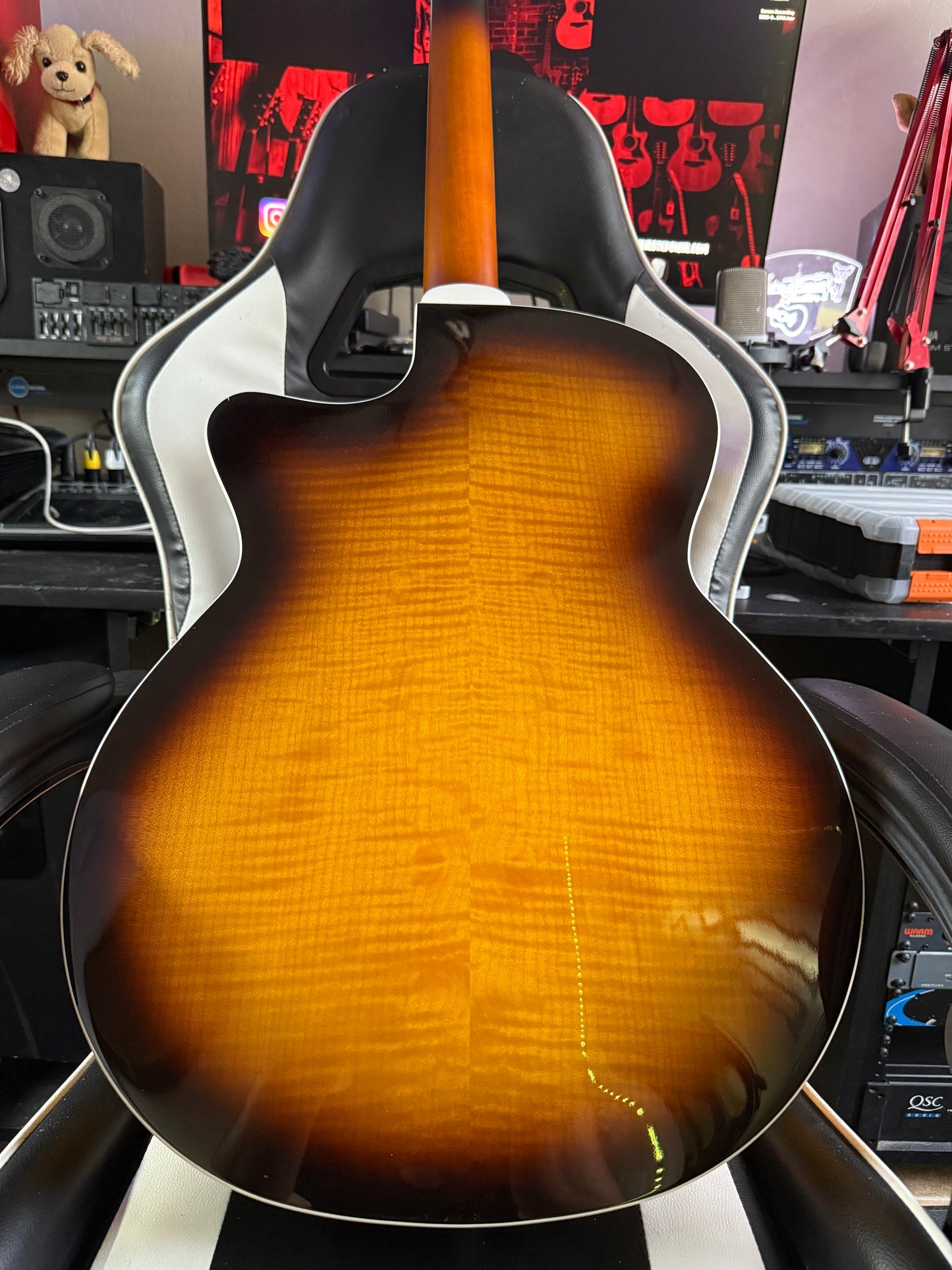 Used Guild F2512ce Delux