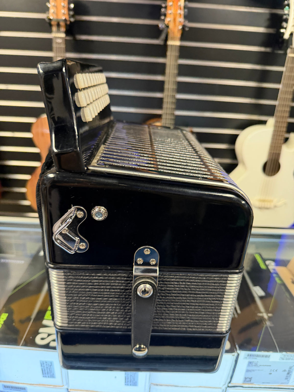 Montanari Accordion 3112 Black