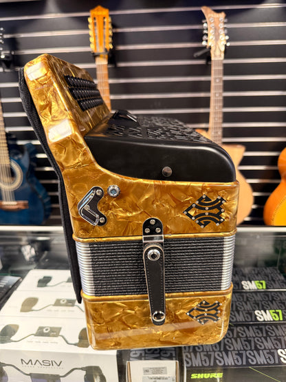 Vento Accordion Gold