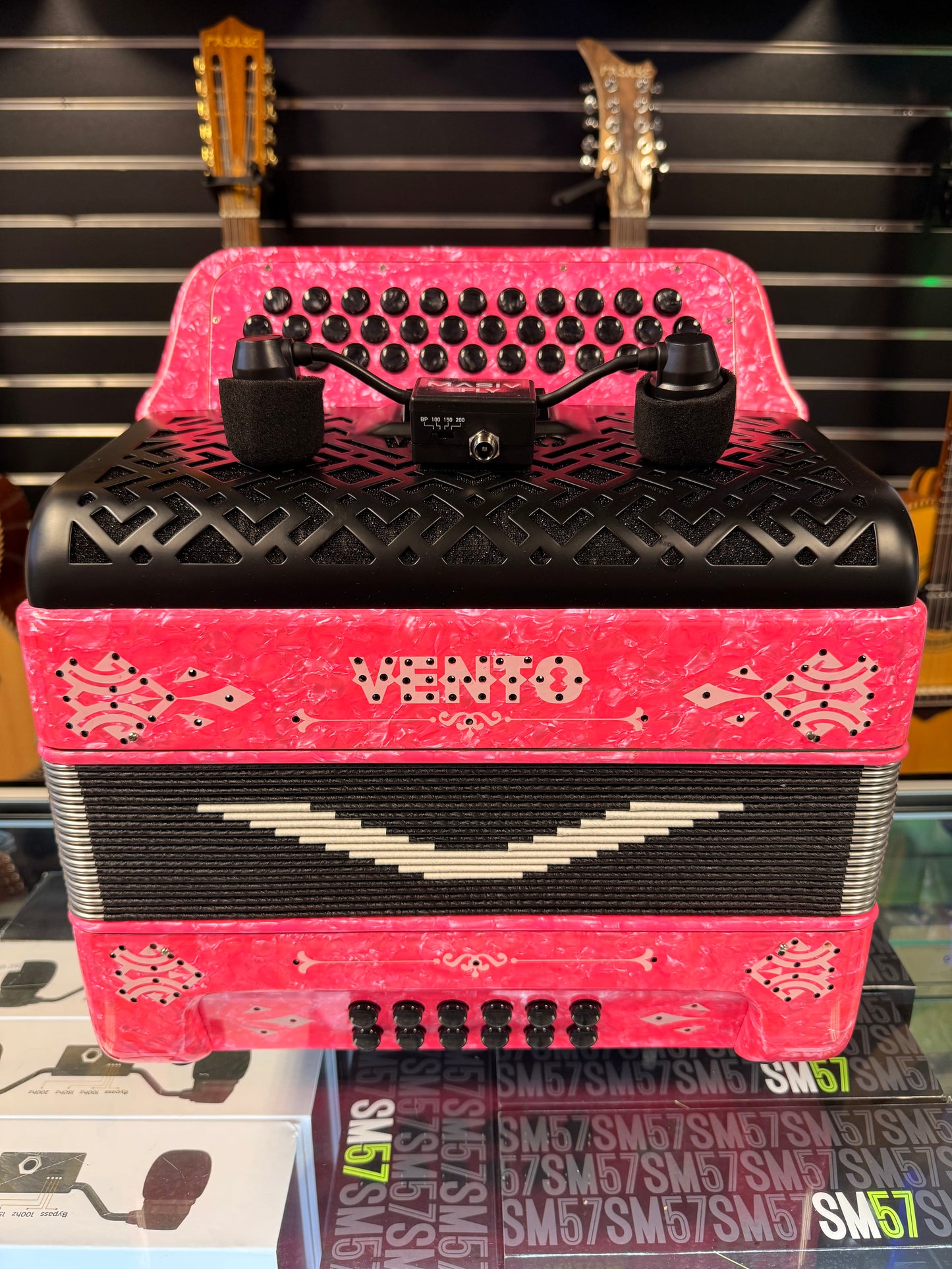 Vento Accordion Pink + Massiv 2 fly