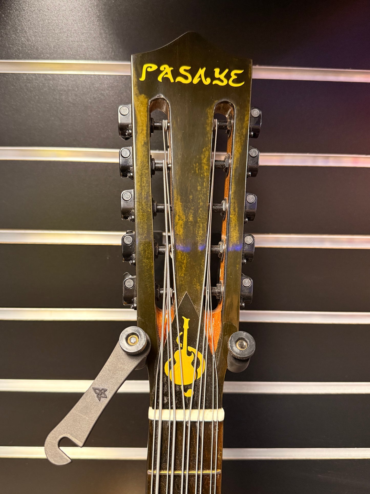 Pasaye Custom Bajoquinto