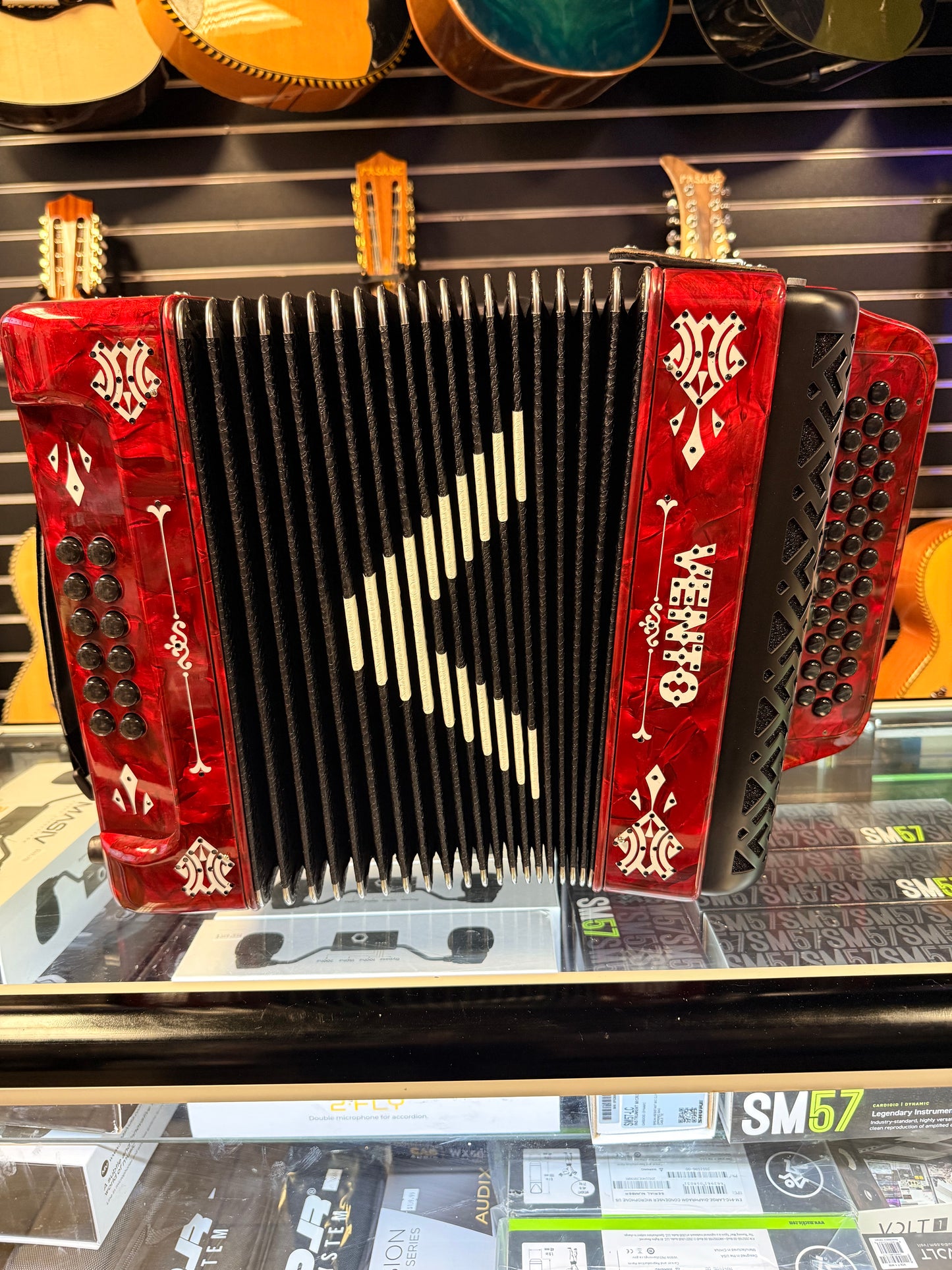 Vento Accordion Rojo FA