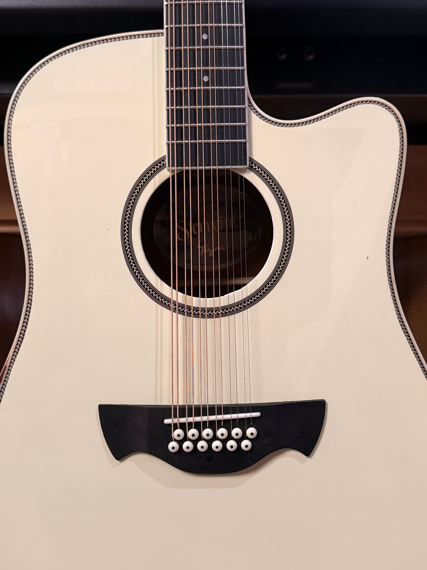 Taguima Sierreña 12 White