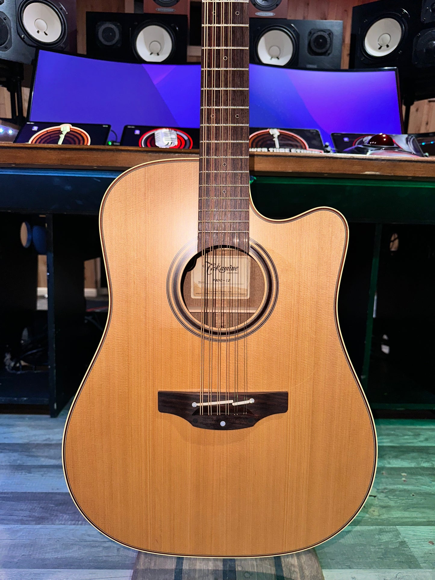 Takamine P3DC-12