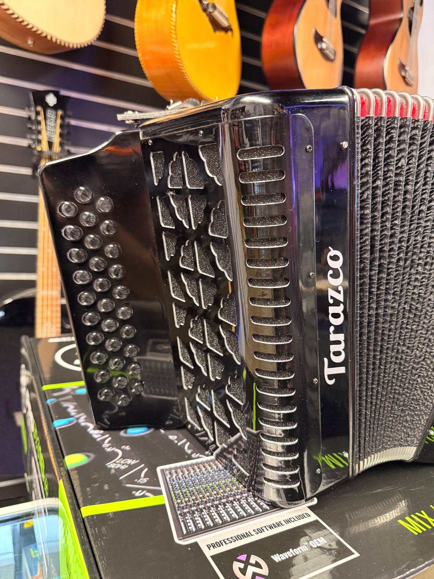 Tarazco Accordeon GCF