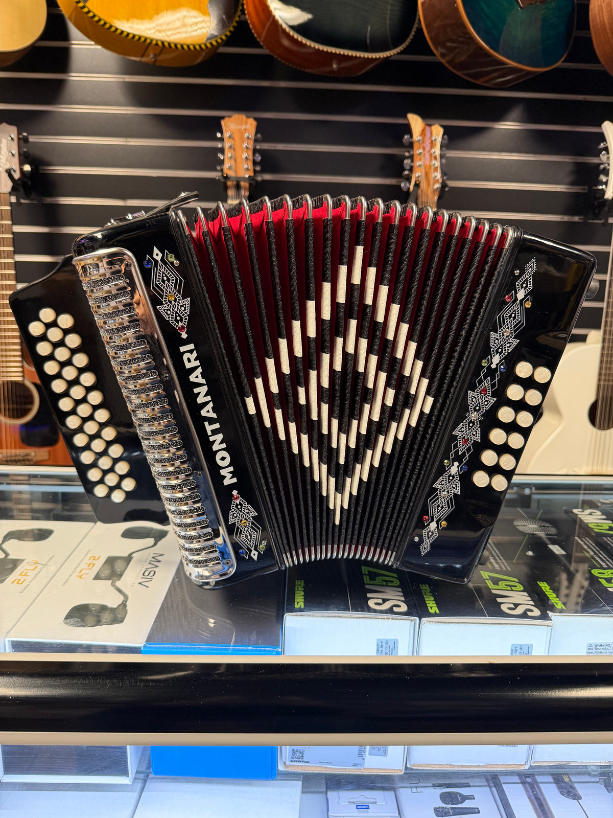 Montanari Accordion 3112 Black